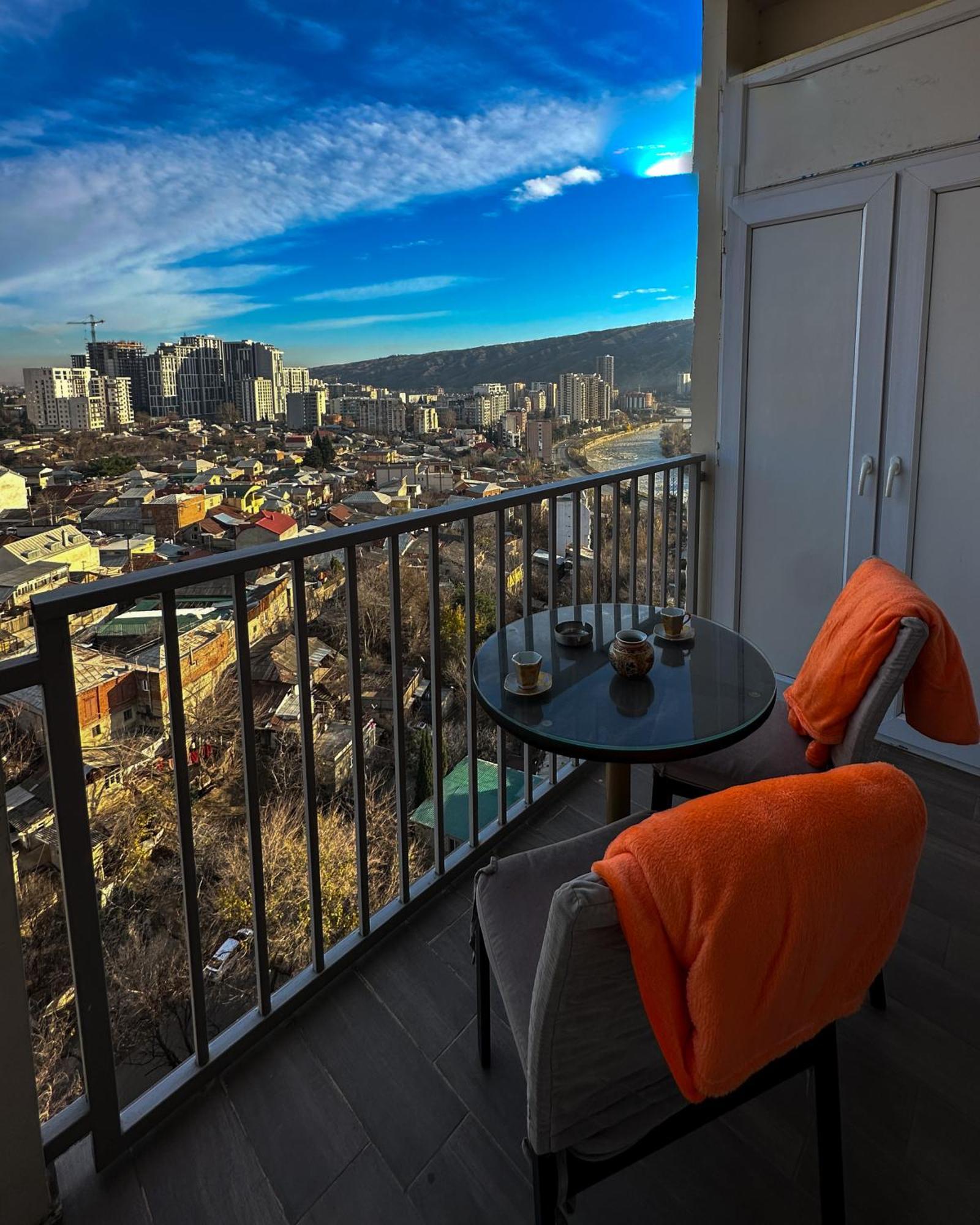 Apartments With View ティビリシ エクステリア 写真