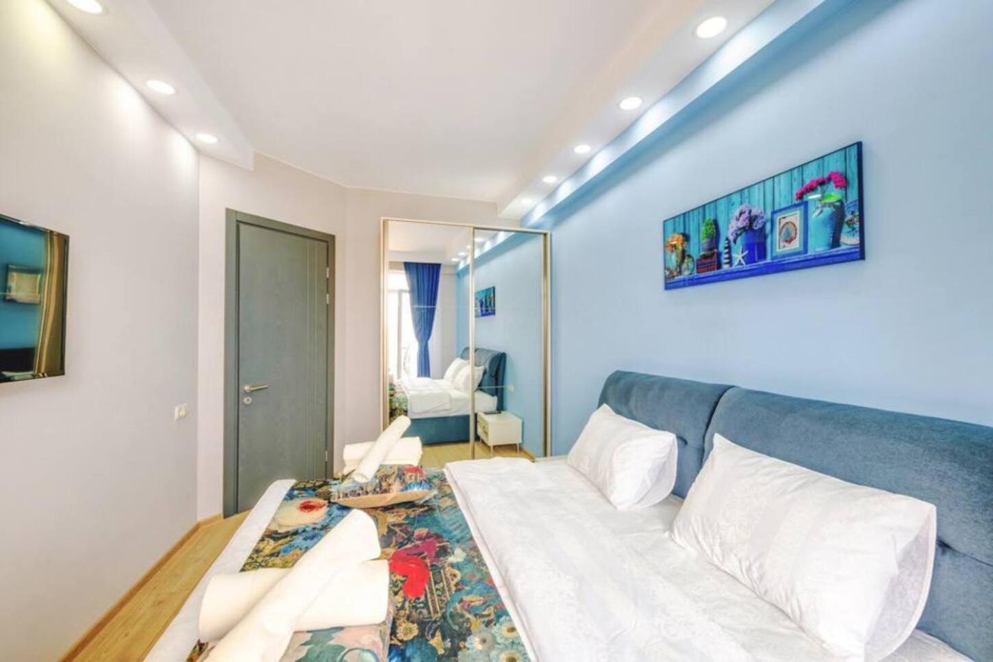 Apartments With View ティビリシ エクステリア 写真