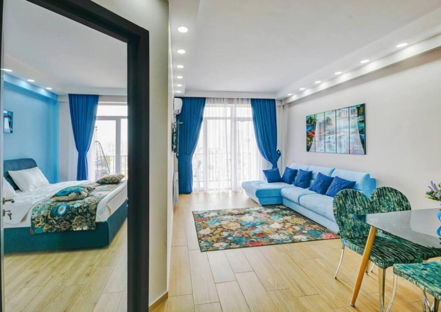Apartments With View ティビリシ エクステリア 写真